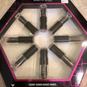 Wet n Wild Countdown Kisses Wheel
